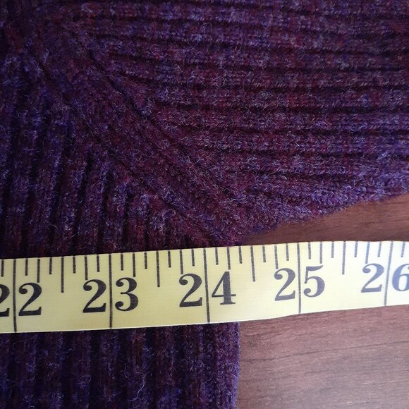 L.L. Bean Lambswool Sweater - Picture 8 of 10